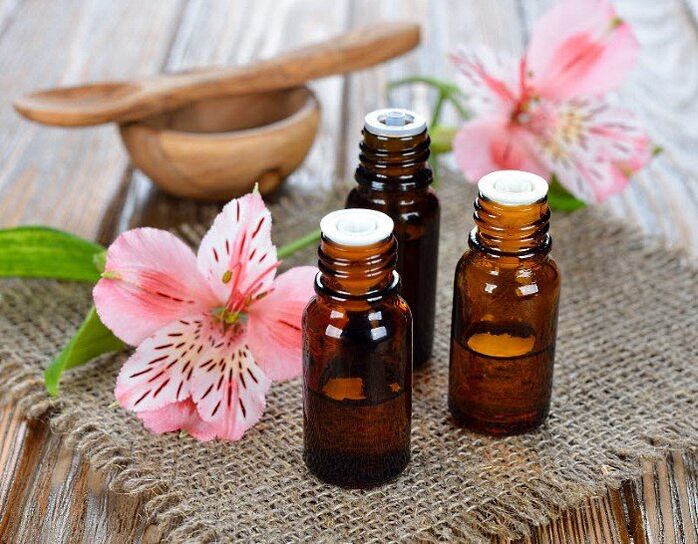 huiles essentielles pour l'augmentation mammaire